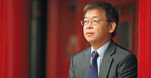 黄益平：人工智能时代的金融监管